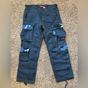 Supreme Camo Cargo Pants - Medium